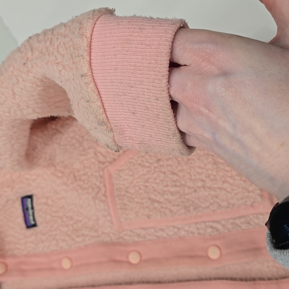 Patagonia Light Pink Retro Sherpa Hoodie Size 5T - Picture 6 of 9